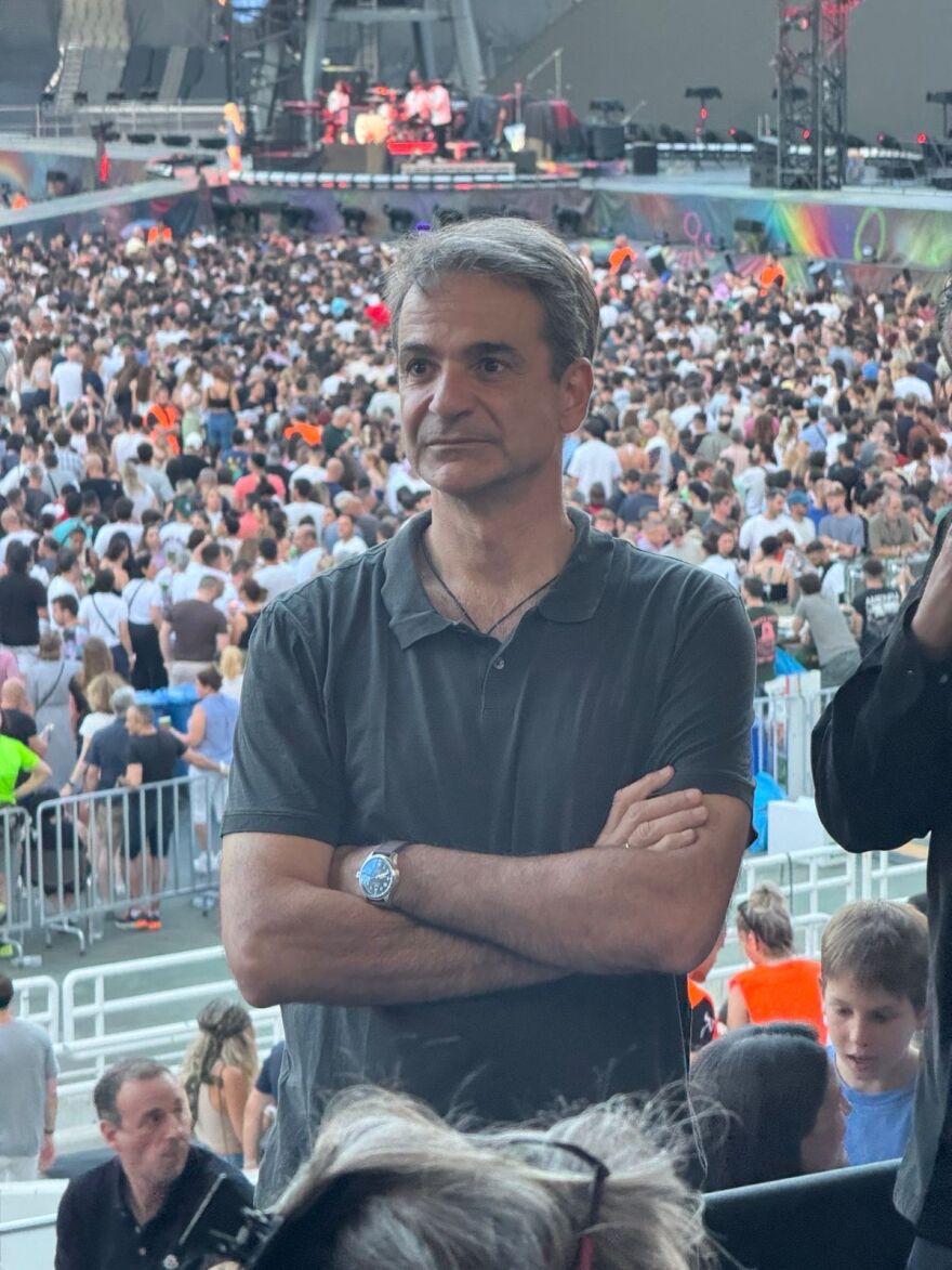 Coldplay: Το συγκρότημα που «έριξε» το ΟΑΚΑ - Δείτε βίντεο και φωτογραφίες