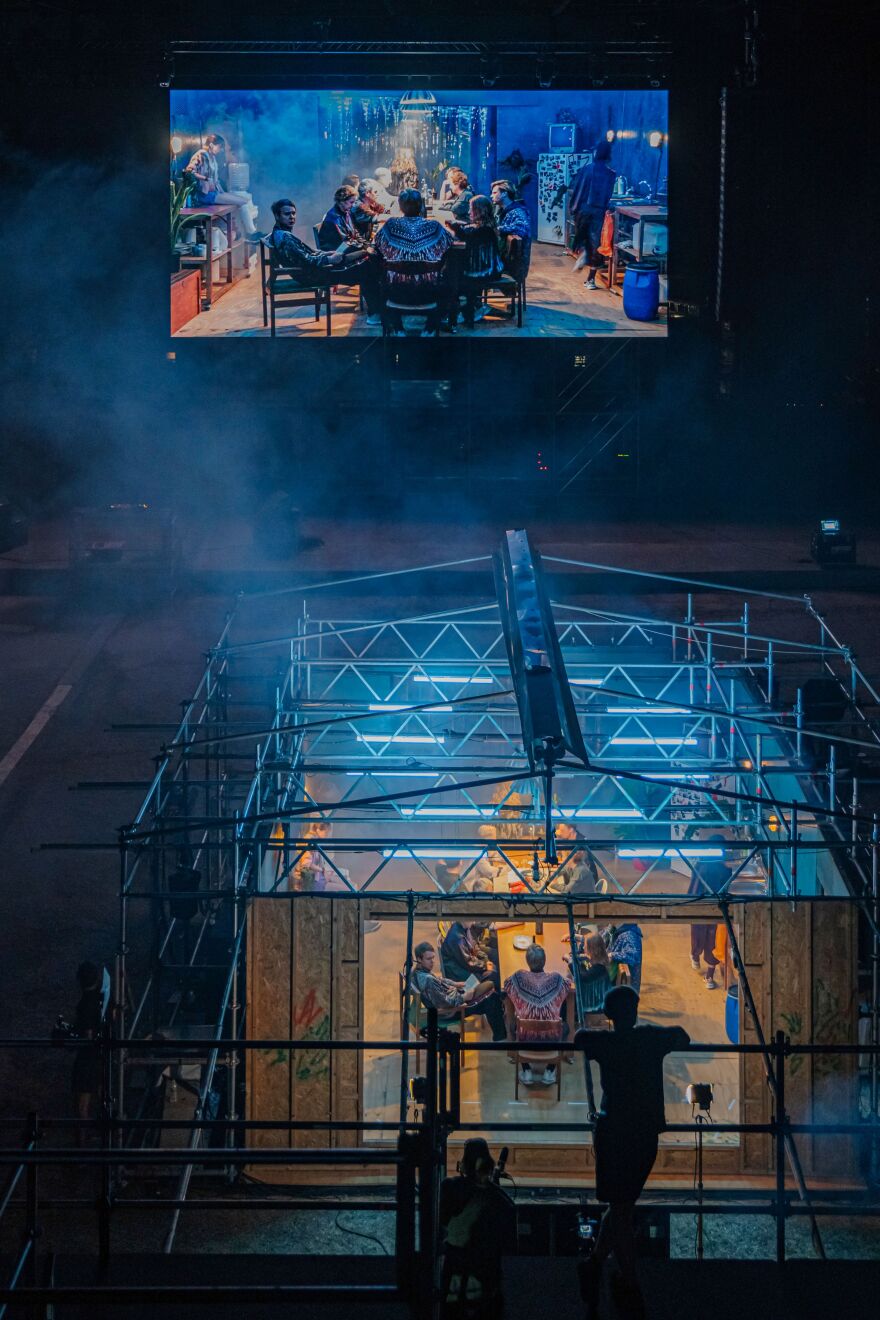 Respublika: Μια παράσταση - εμπειρία με την υπογραφή του Λούκας Τβαρκόβσκι στη Μαλακάσα 