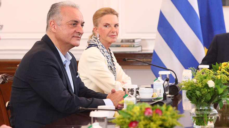 Συνάντηση Μητσοτάκη με τους νέους ευρωβουλευτές της ΝΔ στο Μαξίμου – Δείτε φωτογραφίες