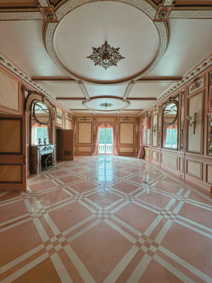 Βίλα Τσακίρη for sale: Πωλείται για €18 εκατ. το «γαλλικό παλάτι» στο Ψυχικό