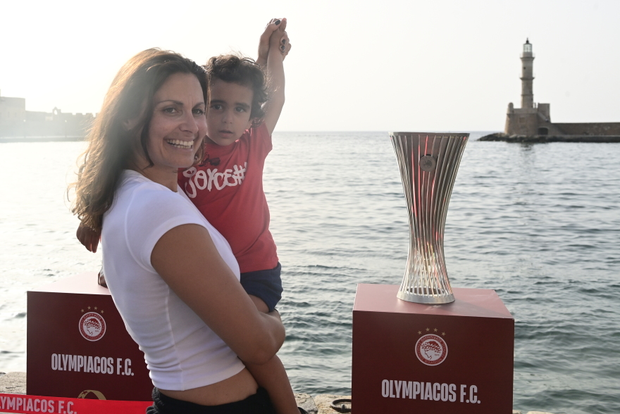 Ολυμπιακός: Πανζουρλισμός στα Χανιά για τις ευρωπαϊκές κούπες - Φωτογραφίες 