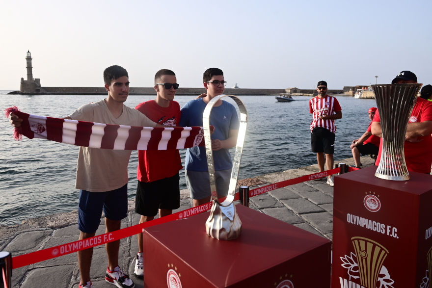 Ολυμπιακός: Πανζουρλισμός στα Χανιά για τις ευρωπαϊκές κούπες - Φωτογραφίες 