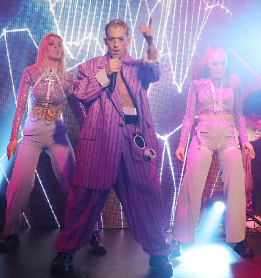 Τάσος Ξιαρχό: Η μητέρα μου έμαθε από την τηλεόραση ότι είμαι θετικός στον HIV - Βίντεο