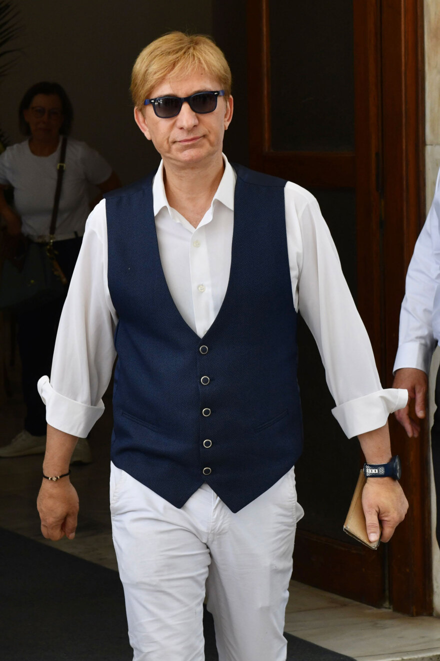 Δέσποινα Στυλιανοπούλου: Σε κλίμα συγκίνησης το τελευταίο αντίο στην ηθοποιό - Δείτε φωτογραφίες