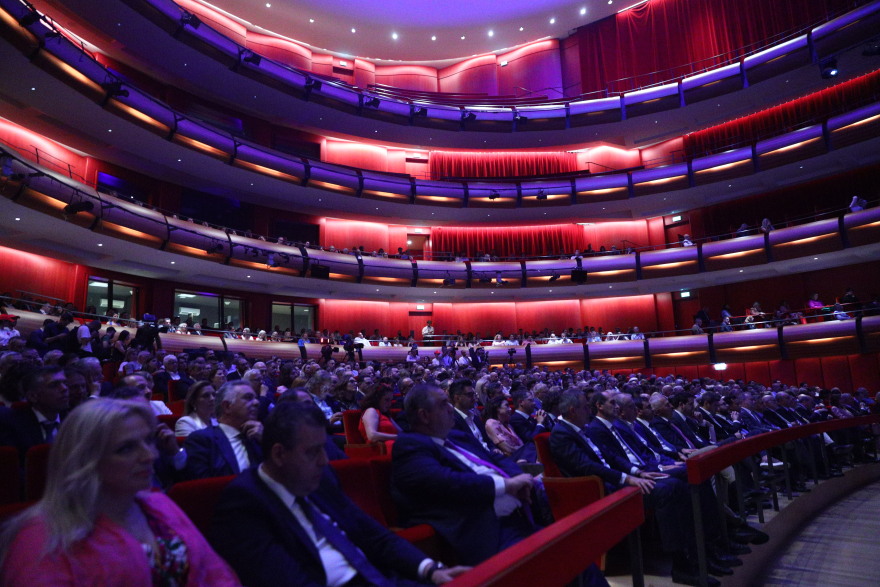 «Εκτιμώ ότι δεν με ρωτήσατε για τον ανασχηματισμό» - Η ατάκα Μητσοτάκη στη συζήτηση με τον πρόεδρο του ΣΕΤΕ