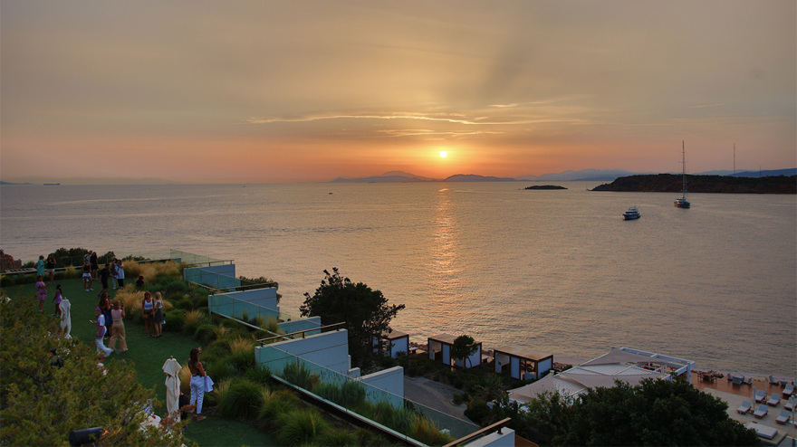 Riviera Shopping for a good cause για τα παιδιά της «Ελπίδας»