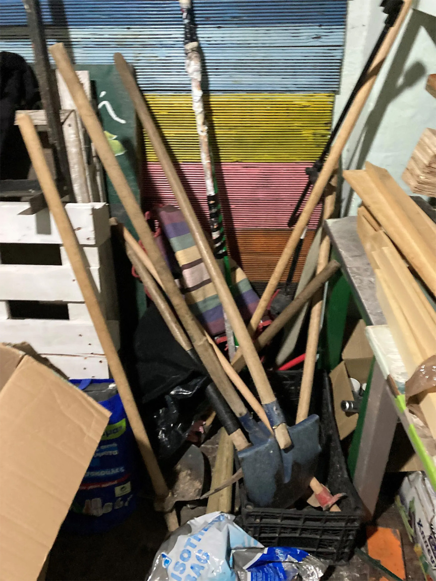 Εκκενώθηκε κατάληψη κτηρίου του δήμου Αθηναίων στον λόφο του Στρέφη - Δείτε φωτογραφίες