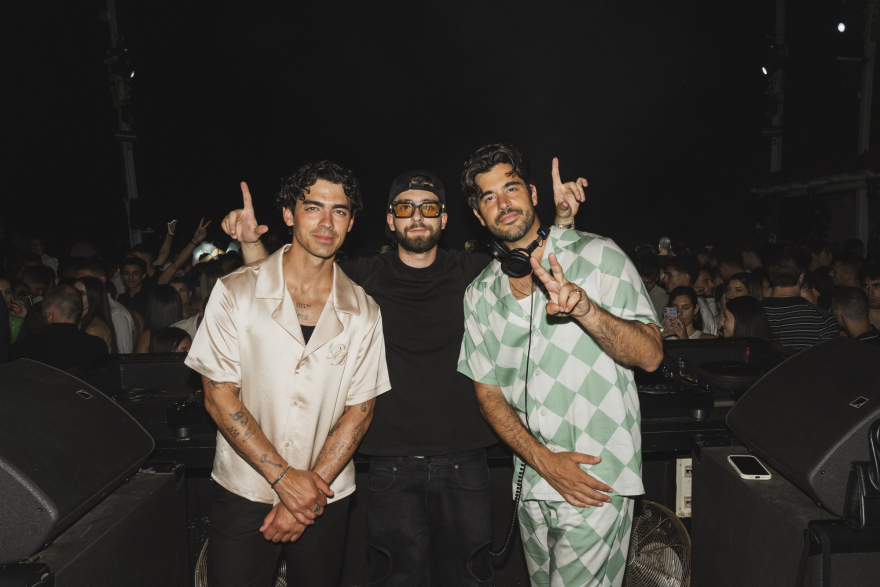 Αθηναϊκή Ριβιέρα: Τα... μυστήρια με τον Μπέζος, ο Λίαμ, η Κάιλι και η Κιμ