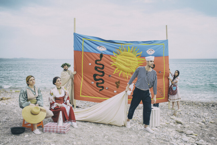 Εθνικό Θέατρο: Παρουσιάζει τον «Πλούτο» του Αριστοφάνη σε 17 Αρχαία Θέατρα της Ελλάδας 