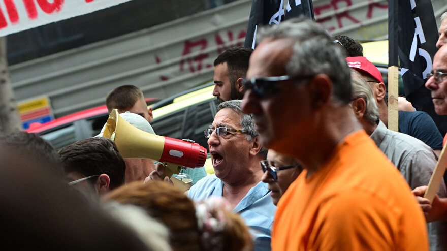 Στη συγκέντρωση των σωματείων της ΛΑΡΚΟ ο Κουτσούμπας - «Να μην περάσει η νέα πρόκληση της κυβέρνησης»