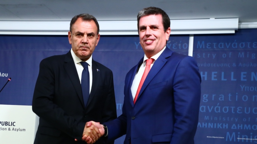 Παράδοση-παραλαβή στο υπουργείο Μετανάστευσης - Παναγιωτόπουλος: Το μεταναστευτικό είναι μία πολυπαραγοντική εξίσωση