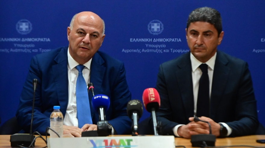 Αλλαγή σκυτάλης στο υπουργείο Αγροτικής Ανάπτυξης: Θα κάνουμε ό,τι είναι δυνατόν για να ανακουφίσουμε τους αγρότες, λέει ο Τσιάρας