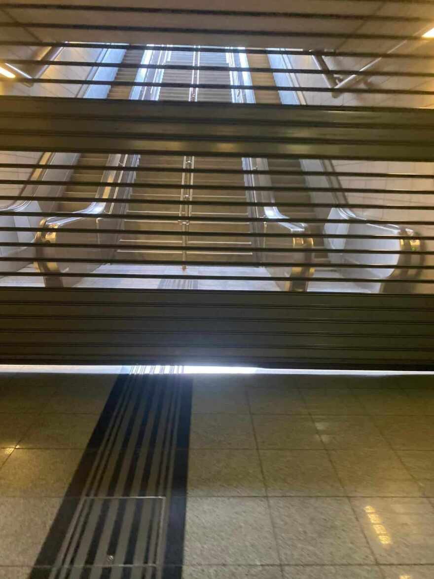 Μετρό Αγίου Δημητρίου: Άνδρας έπεσε στις γραμμές  - Απεγκλωβίστηκε τραυματισμένος