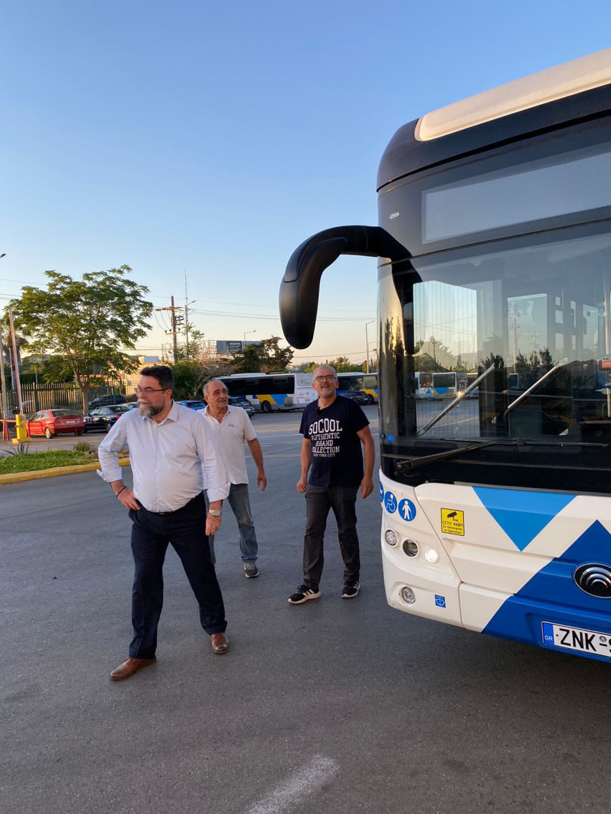 Στο αμαξοστάσιο της Ανθούσας ο νέος υφυπουργός Υποδομών Βασίλης Οικονόμου - Δείτε φωτογραφίες