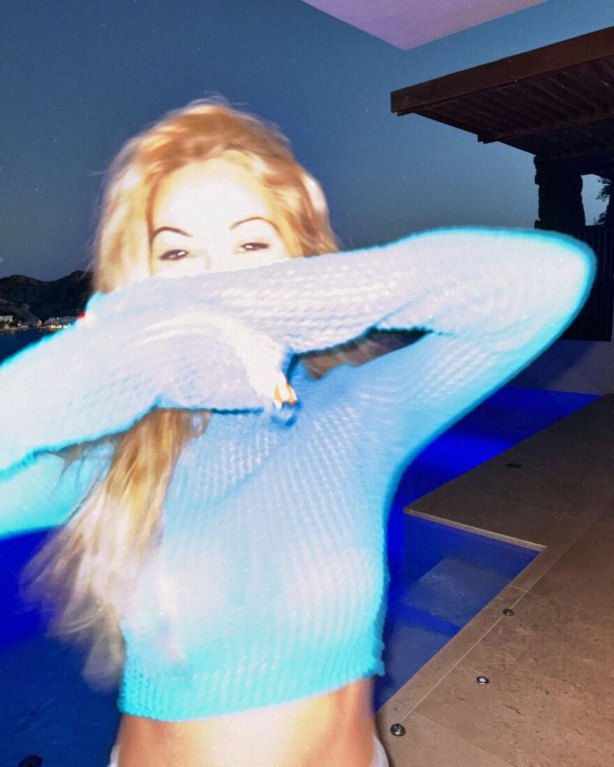 Ελένη Βουλγαράκη: Διακοπές στην Ίο μαζί με τον Φώτη Ιωαννίδη