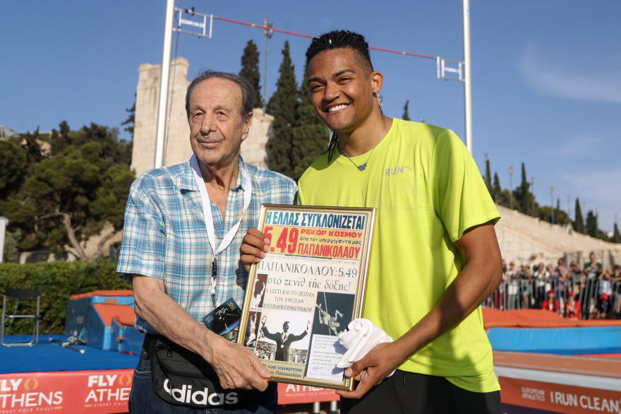 Στίβος: Φοβερός Καραλής, πρώτος με άλμα στα 5.82 μ. στο Παναθηναϊκό Στάδιο - Βίντεο, φωτογραφίες 