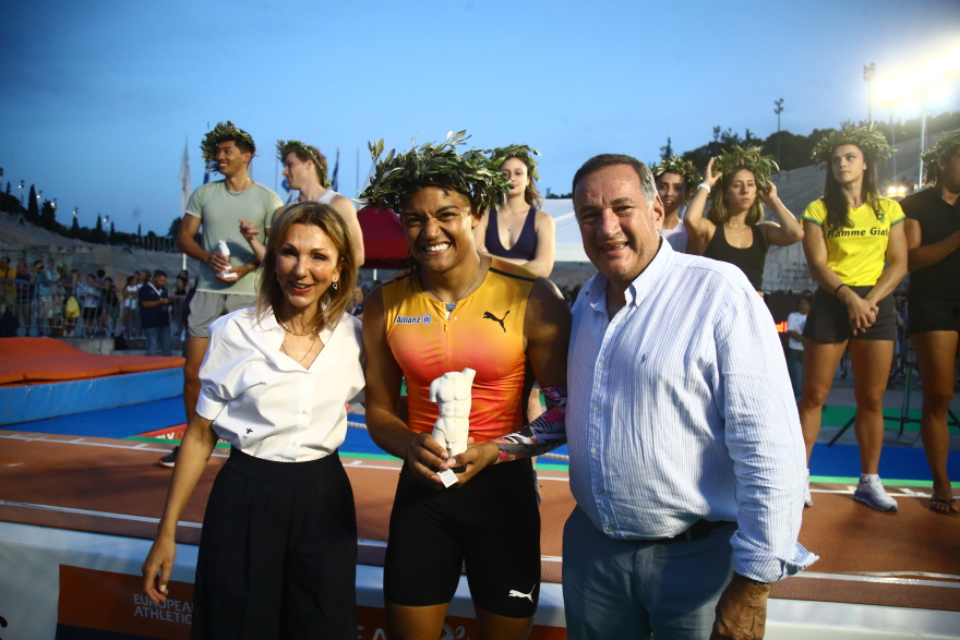 Στίβος: Φοβερός Καραλής, πρώτος με άλμα στα 5.82 μ. στο Παναθηναϊκό Στάδιο - Βίντεο, φωτογραφίες 