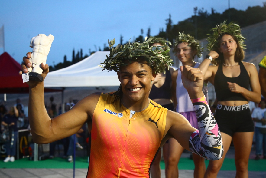Στίβος: Φοβερός Καραλής, πρώτος με άλμα στα 5.82 μ. στο Παναθηναϊκό Στάδιο - Βίντεο, φωτογραφίες 
