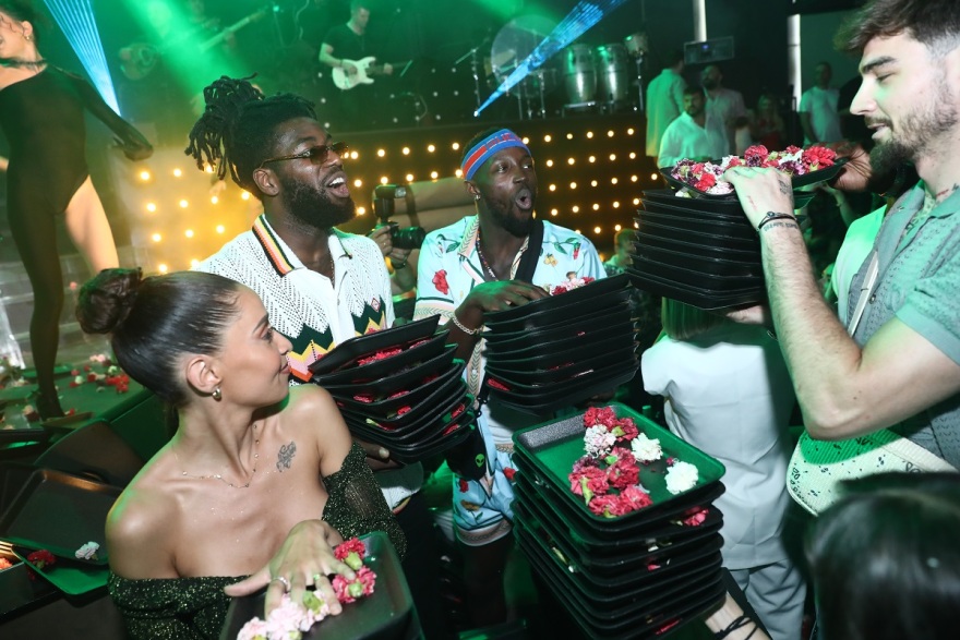 Παναθηναϊκός: Γλέντι μέχρι πρωίας σε Αργυρό - Ζευγαρά για την κατάκτηση της Euroleague και του πρωταθλήματος - Δείτε βίντεο