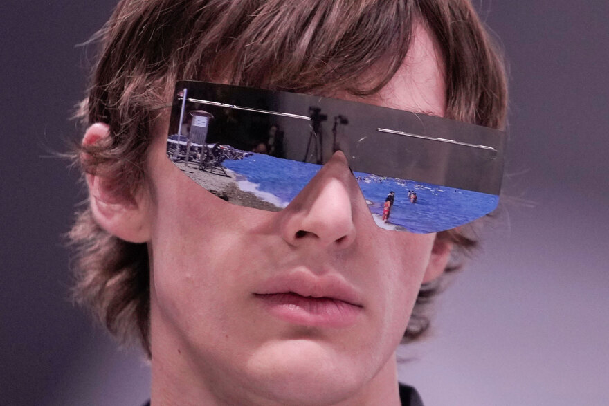 Prada: Η νέα της συλλογή γιορτάζει την γενιά Ζ