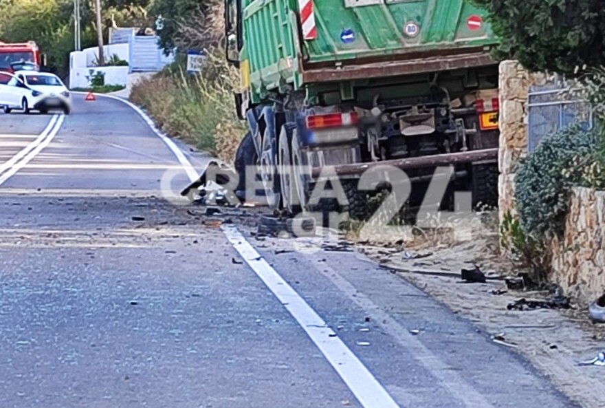 Τραγωδία στα Χανιά: Νεκρός 19χρονος μετά από σύγκρουση ΙΧ με φορτηγό - Eγκλωβίστηκε στις λαμαρίνες