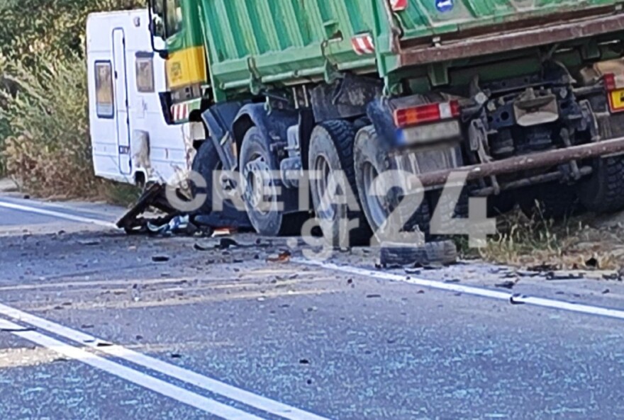 Τραγωδία στα Χανιά: Νεκρός 19χρονος μετά από σύγκρουση ΙΧ με φορτηγό - Eγκλωβίστηκε στις λαμαρίνες