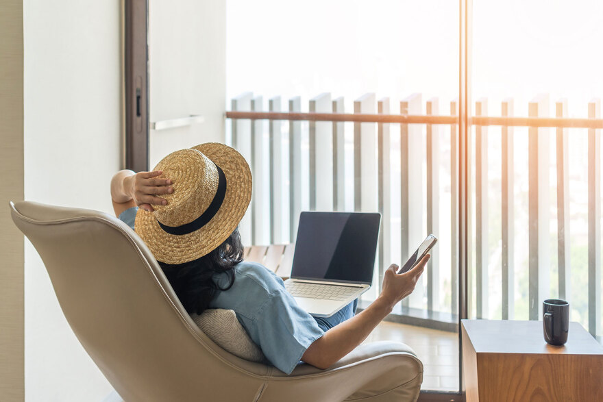 Επιστροφή από διακοπές και ακόμα εξαντλημένος: Τι να κάνετε όταν το ρεπό δεν είναι αρκετό