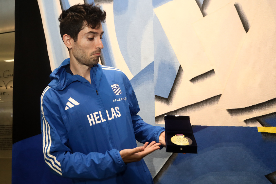 Μίλτος Τεντόγλου - Εμμανουήλ Καραλής: Η ιστορία δύο κολλητών που σπάνε ρεκόρ και σαρώνουν τα μετάλλια