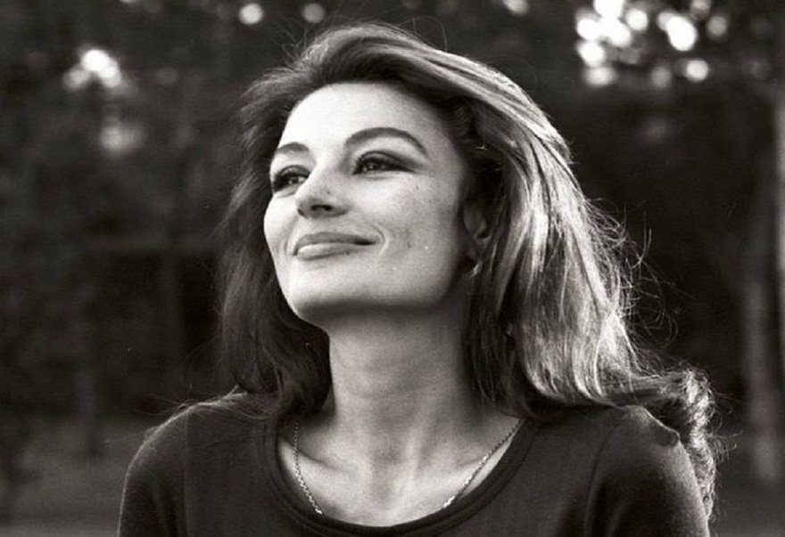 Ανούκ Εμέ: Οι συνεργασίες, οι παθιασμένες σχέσεις και ο γάμος με Έλληνα σκηνοθέτη 