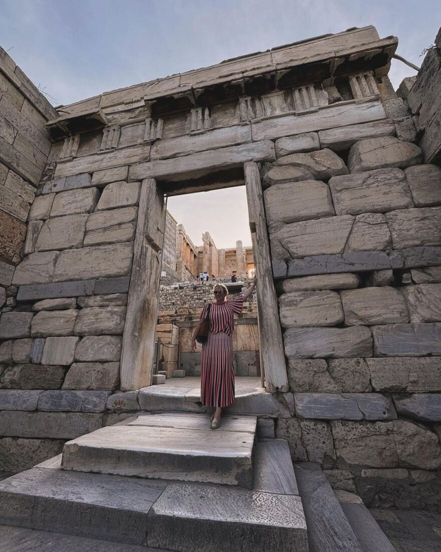  Ρέμπελ Γουίλσον: Οι νέες φωτογραφίες από την επίσκεψή της στην Ελλάδα - Το πιο επικό και εκθαμβωτικό ταξίδι, γράφει