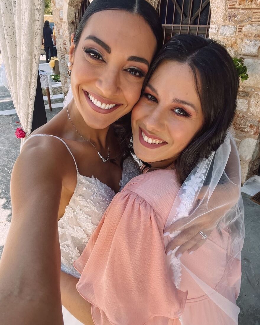 Σασμός: Η Ευγενία Σαμαρά... παντρεύτηκε - Δείτε τις φωτογραφίες που «ανέβασε» από τα γυρίσματα