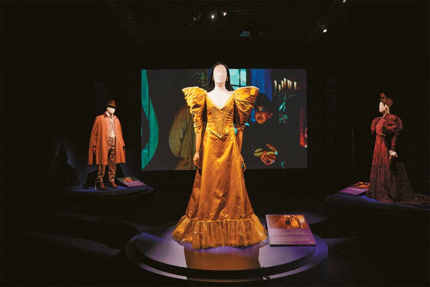 Από τα υπαίθρια παζάρια στο Όσκαρ - Η ενδυματολόγος του Λάνθιμου Holly Waddington εξομολογείται