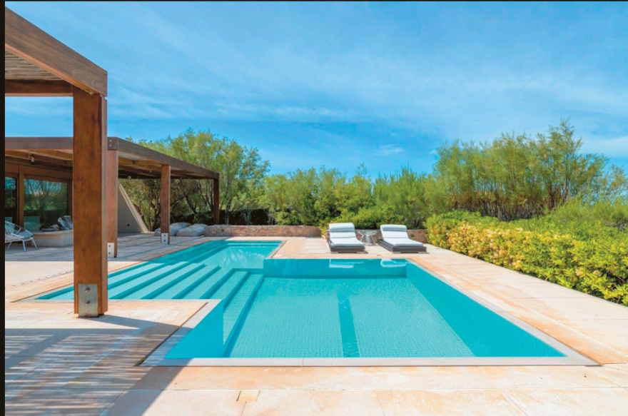 Ανάβυσσος: Η βίλα Νίκα κάνει limit up στα 20 εκατ. ευρώ - Ξανά πωλητήριο στον «ιδιωτικό παράδεισο πάνω στο κύμα»