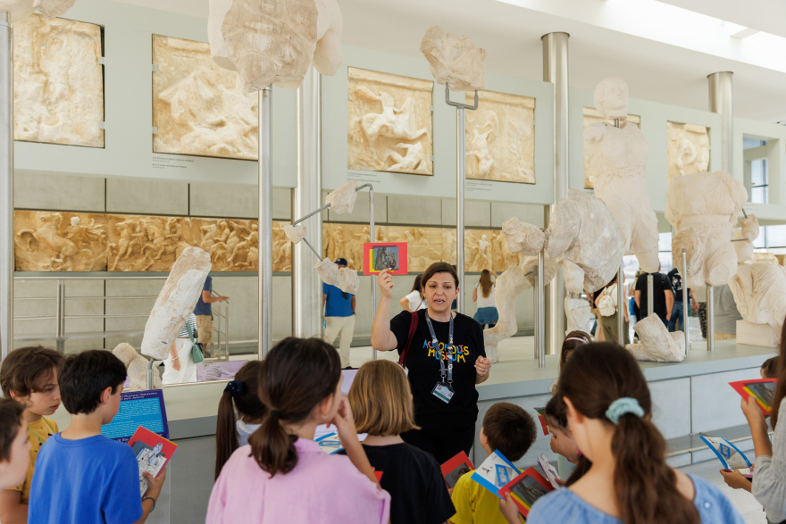 Γλυπτά του Παρθενώνα: «Κάντε το όπως οι Ιταλοί» προτρέπει τους Βρετανούς ο διευθυντής του Μουσείου της Ακρόπολης