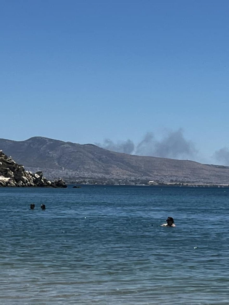 Φωτιά στη Βάρης Κορωπίου: Εντολές εκκένωσης σε Λαμπρικά και Κίτσι από το 112 - Ενισχύονται οι πυροσβεστικές δυνάμεις