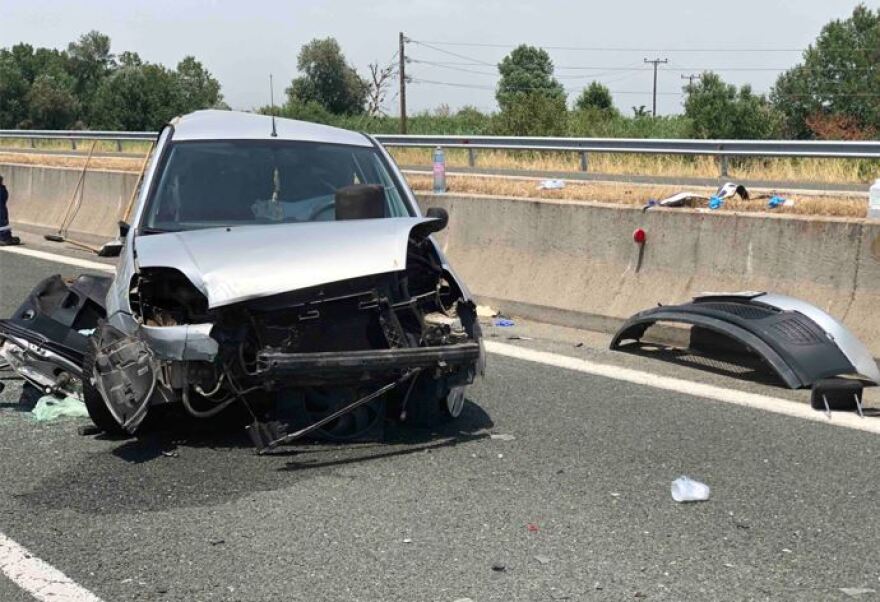 Θανατηφόρο τροχαίο στην Αλεξάνδρεια Ημαθίας: Συγκρούστηκαν τρία ΙΧ, μια νεκρή και μια σοβαρά τραυματισμένη