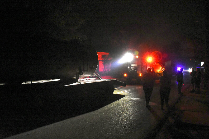 Στις αυλές των σπιτιών κοιμήθηκαν οι κάτοικοι στα Χανάκια Ηλείας μετά τη φωτιά - Ζημιές στο σπίτι του Τζόρτζεβιτς