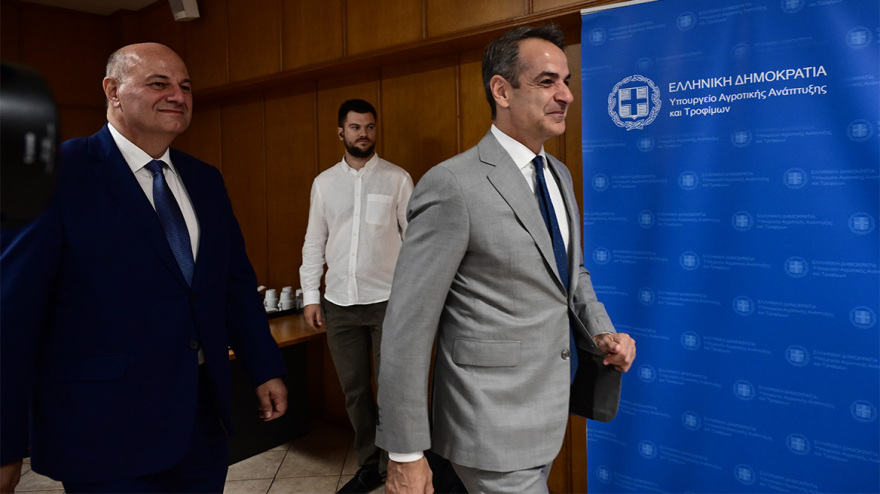 Μητσοτάκης: Στο υπουργείο Αγροτικής Ανάπτυξης, συναντήθηκε με τον Τσιάρα