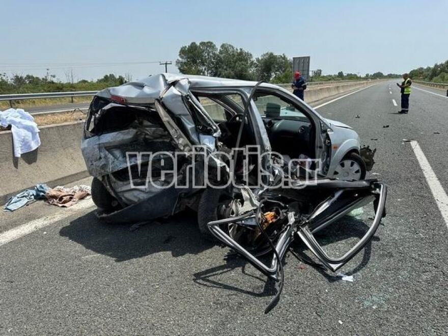Τραγωδία στην Εγνατία: Νεκρή 30χρονη έπειτα από σύγκρουση δύο οχημάτων - Δείτε φωτογραφίες