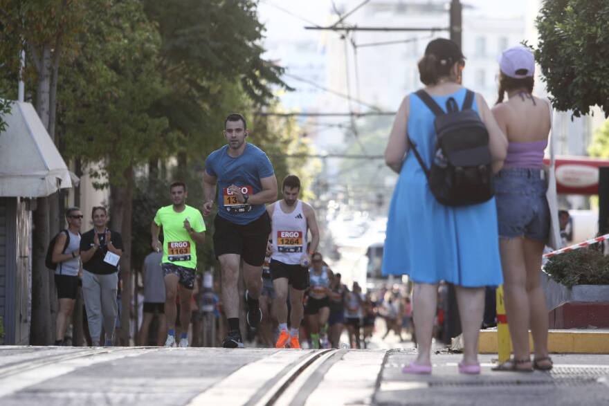   Με συμμετοχή 2.000 αθλητών ο αγώνας δρόμου Run Greece Πειραιάς 2024 - Φωτογραφίες 