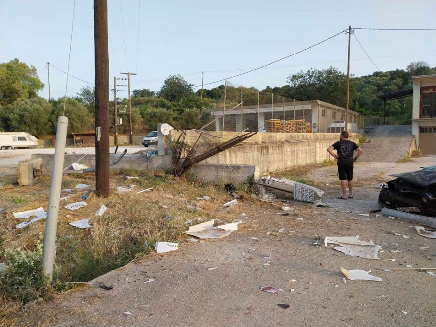 Νέα τραγωδία στην άσφαλτο: Νεκρός 31χρονος στην Ηγουμενίτσα - Καρφώθηκε σε περίφραξη το αυτοκίνητό του