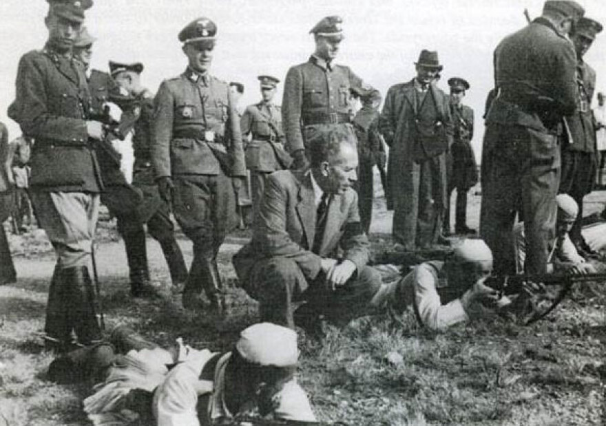 Η σκοτεινή ιστορία των Ταγμάτων Ασφαλείας - Ποιοι τα δημιούργησαν και τι ρόλο έπαιξαν στην Κατοχή