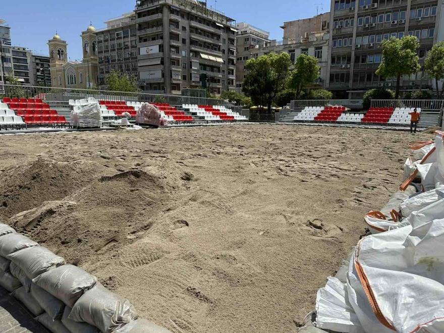Piraeus Masters: Εντυπωσιακοί αγώνες Beach Volley με τις κορυφαίες ομάδες στην πλατεία Κοραή