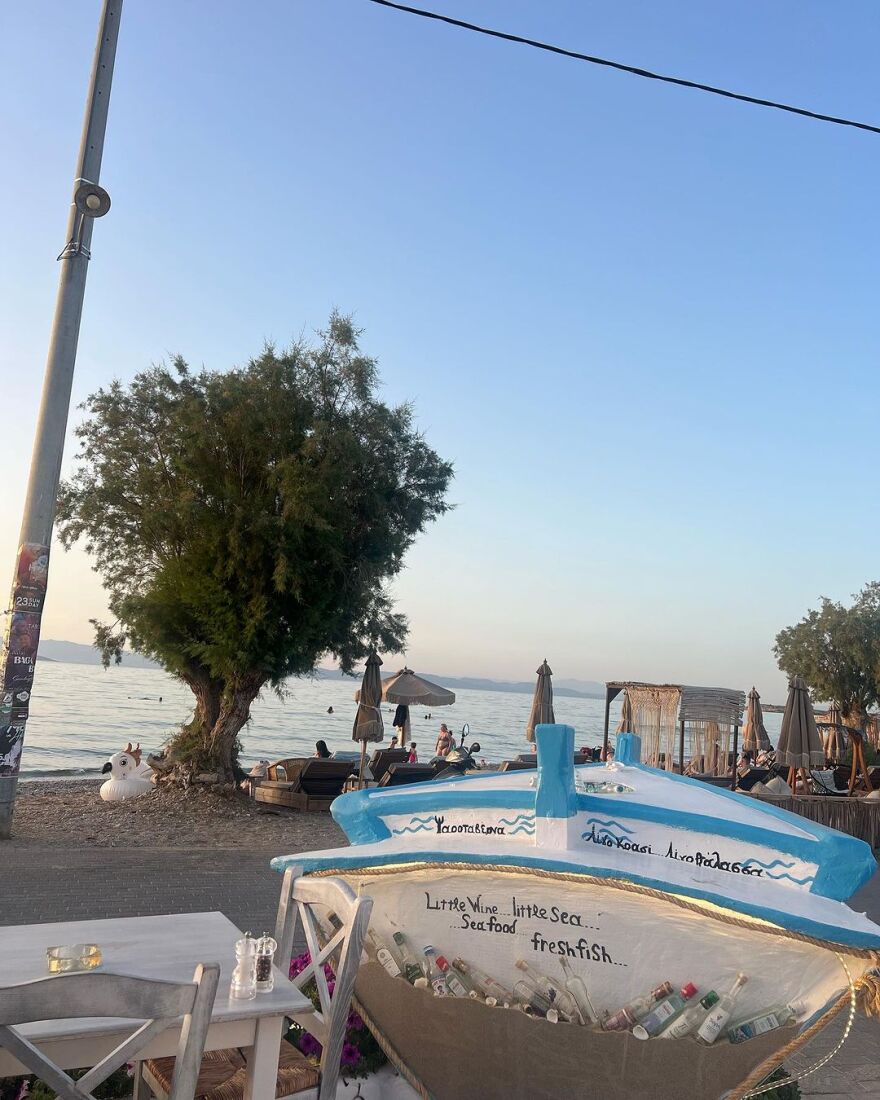 Κατερίνα Παπουτσάκη: Οι φωτογραφίες από τις διακοπές της στο Αγκίστρι