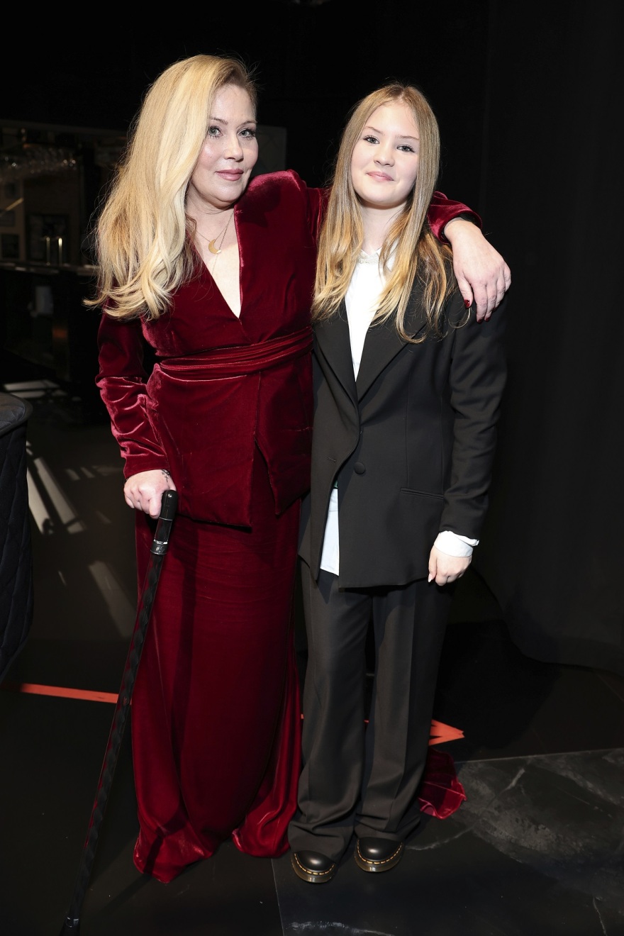 Κριστίνα Άπλγκεϊτ: Η 13χρονη κόρη της διαγνώστηκε με το σύνδρομο ορθοστατικής ταχυκαρδίας 