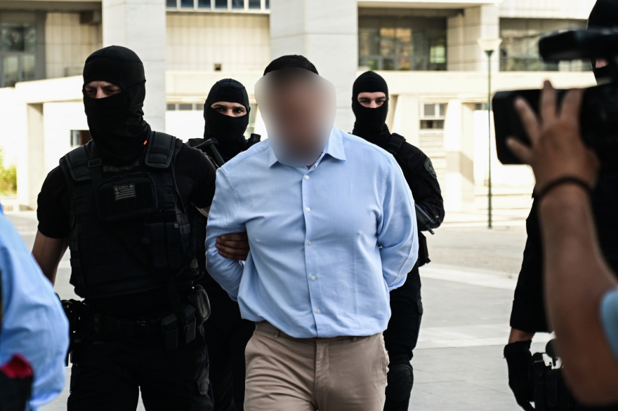 Γιώργος Καραϊβάζ: Σήμερα ξεκινά η δίκη για την εν ψυχρώ δολοφονία του δημοσιογράφου