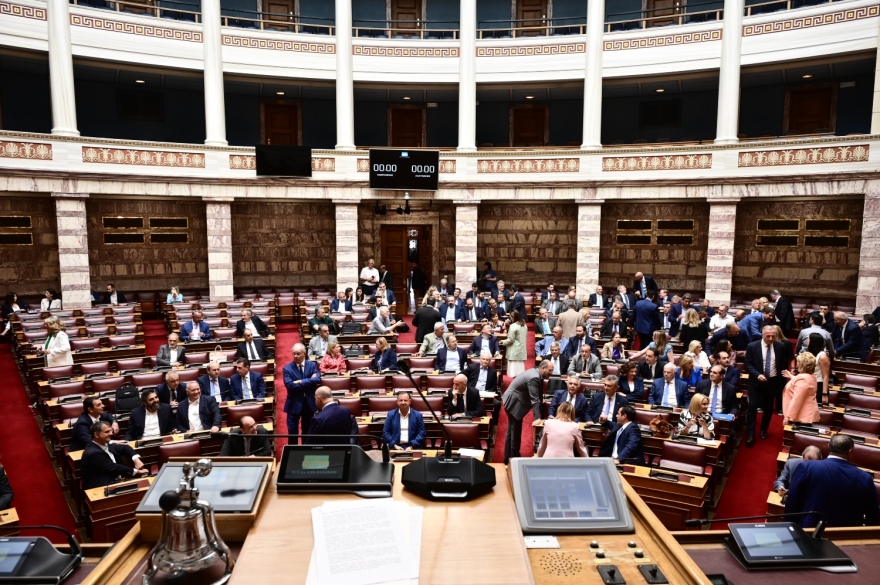 Μητσοτάκης στην ΚΟ: Οι πολίτες ζητούν λιγότερα λάθη και περισσότερη προσπάθεια - Η κριτική των βουλευτών