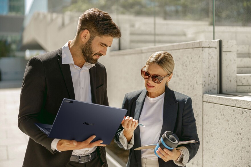 Ήρθε η ώρα για τις επιχειρήσεις να επενδύσουν σε laptops με τεχνητή νοημοσύνη