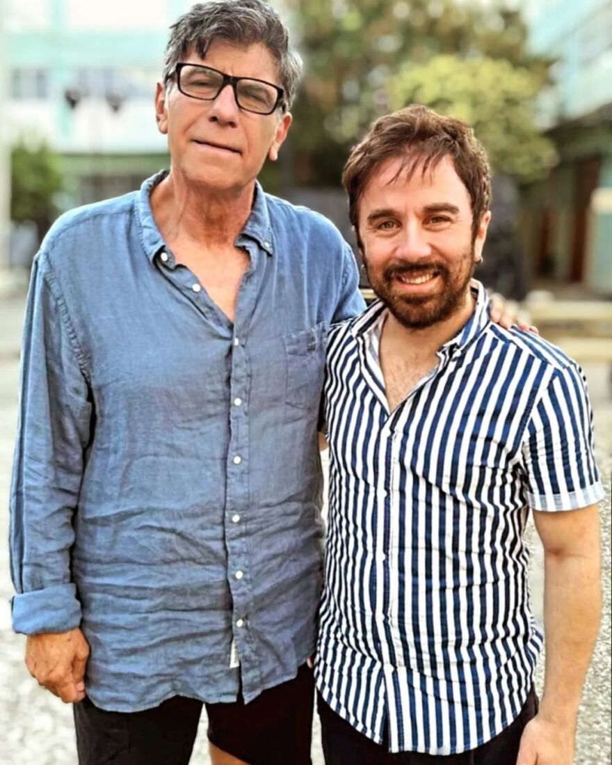 Θανάσης Τσαλταμπάσης για Γιάννη Μπέζο: Ευτυχισμένος μαζί του, έγραψε σε παλιά φωτογραφία τους