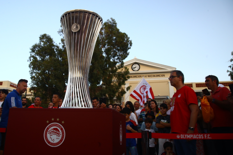 Ολυμπιακός: Στην Άνδρο τα ευρωπαϊκά τρόπαια - Βίντεο, φωτογραφίες